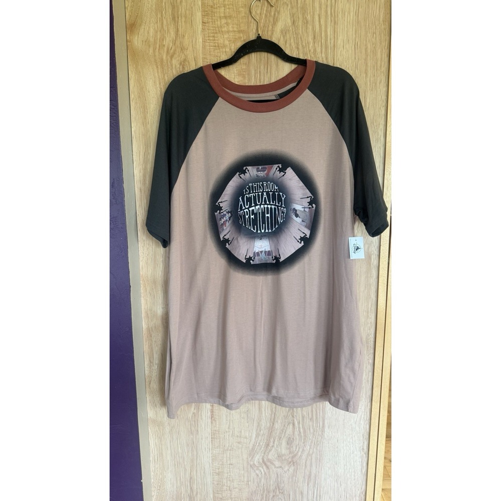 Disney Parks Haunted Mansion Is This Room Actually Stretching T-shirt XL NWT